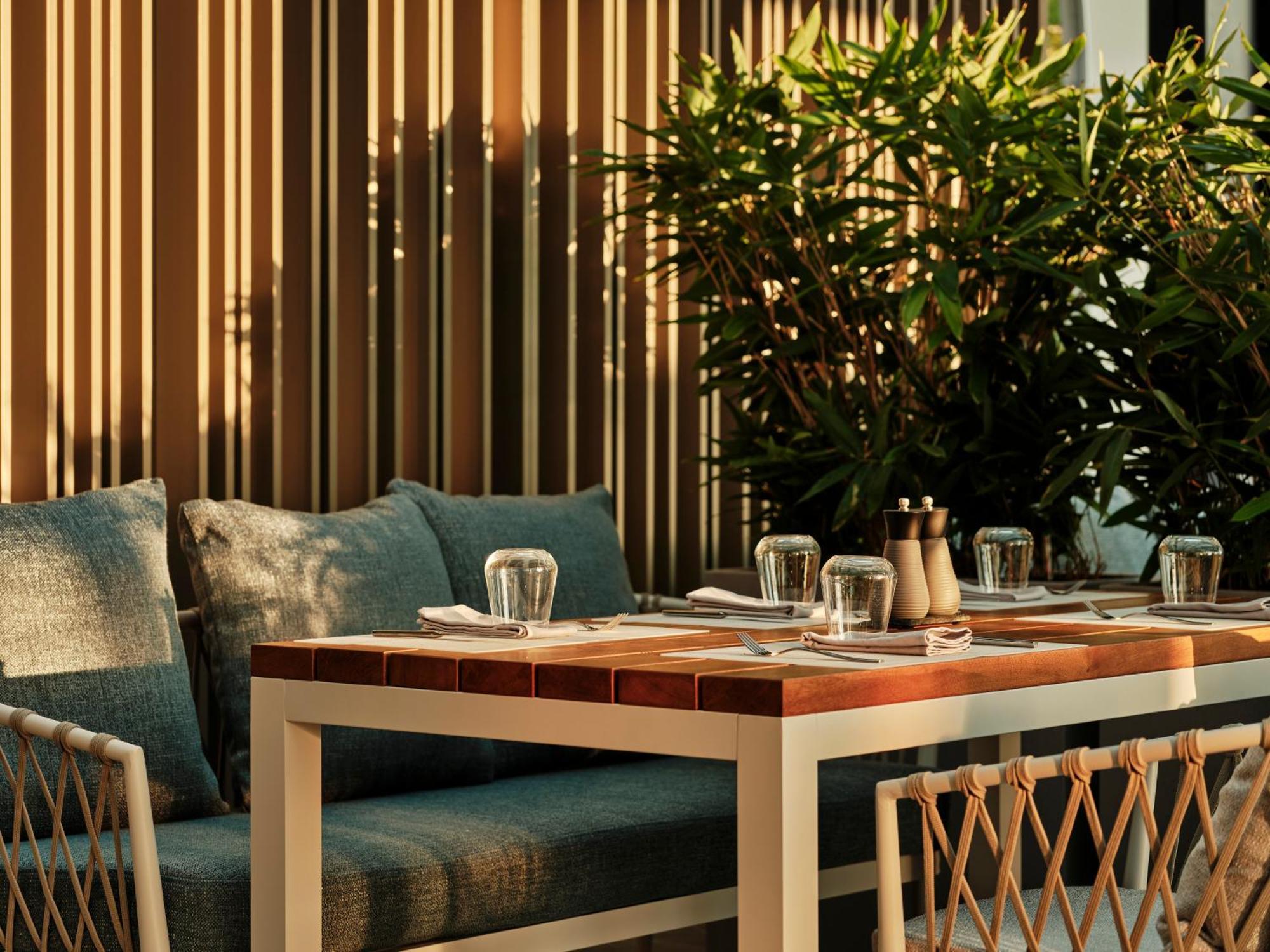 Crowne Plaza Sofia By Ihg Hotel Luaran gambar