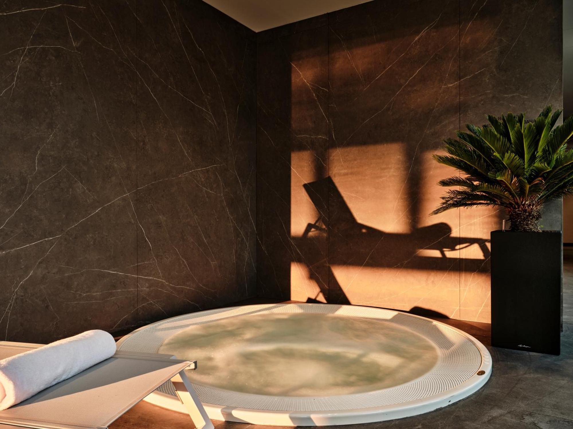 Crowne Plaza Sofia By Ihg Hotel Luaran gambar